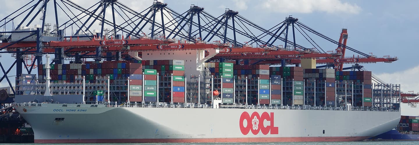 Largest Ship OOCL Hong Kong.jpg