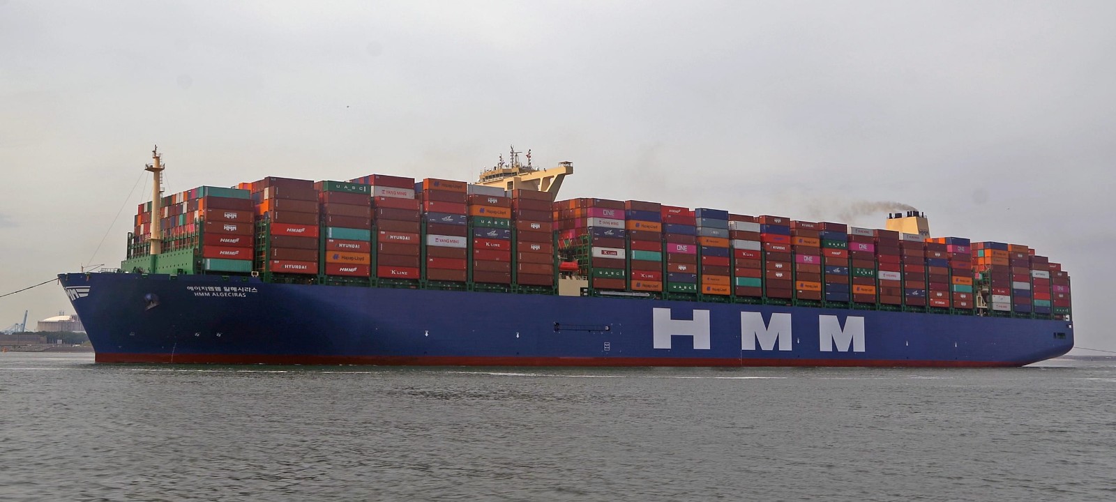 Largest Ship HMM Algeciras.jpg